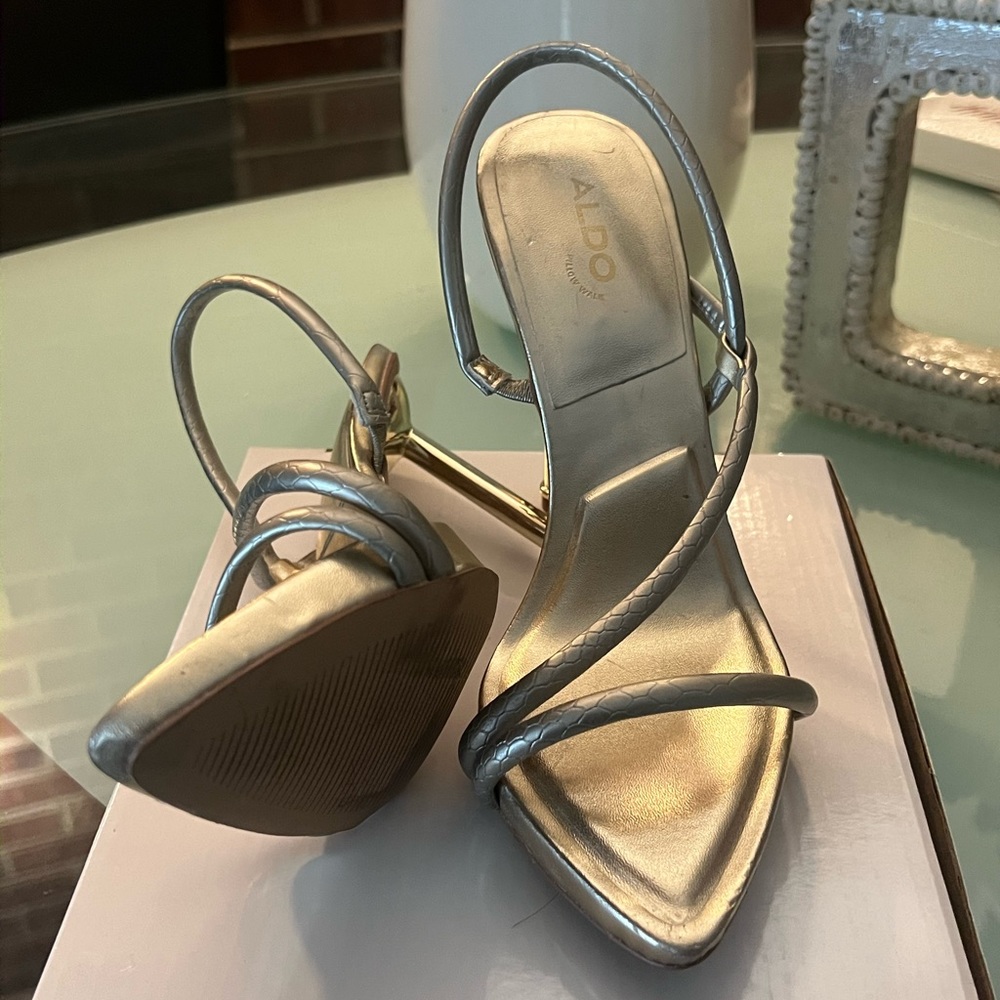 ALDOs SHOES - Picture 2 of 4
